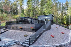 Newly built Luxurious Guest house, Åkersberga